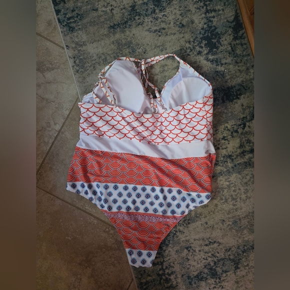 NWOT Women's Cupshe Plus Size One Piece Bathing Suit 3XL - Picture 4 of 4